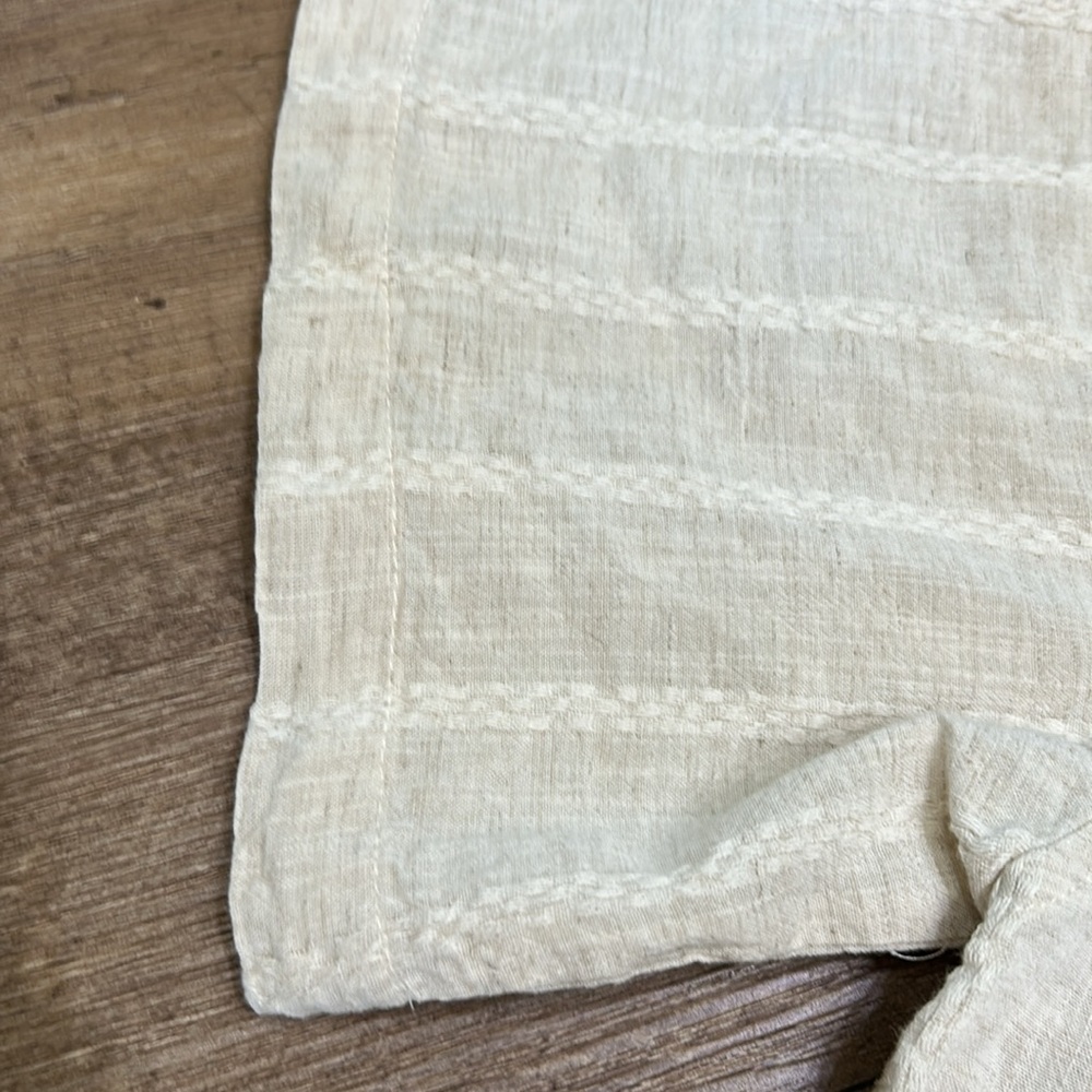 Cotton On shirt size Latge - Picture 2 of 9